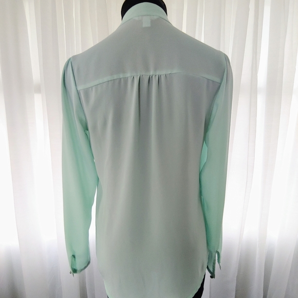 Pearl blouse. SIZE S - Picture 3 of 9
